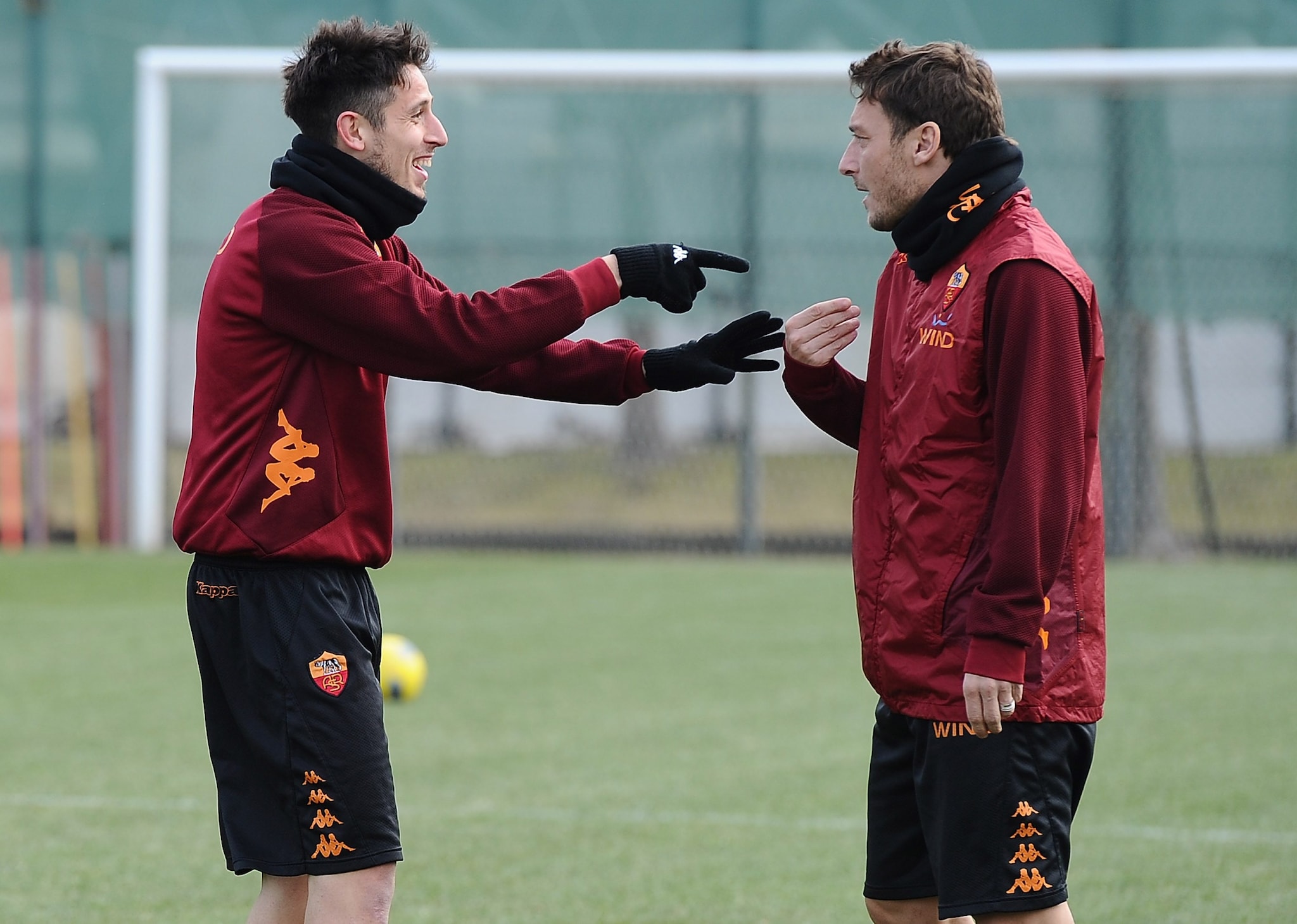 Greco con Totti in allenamento alla Roma.