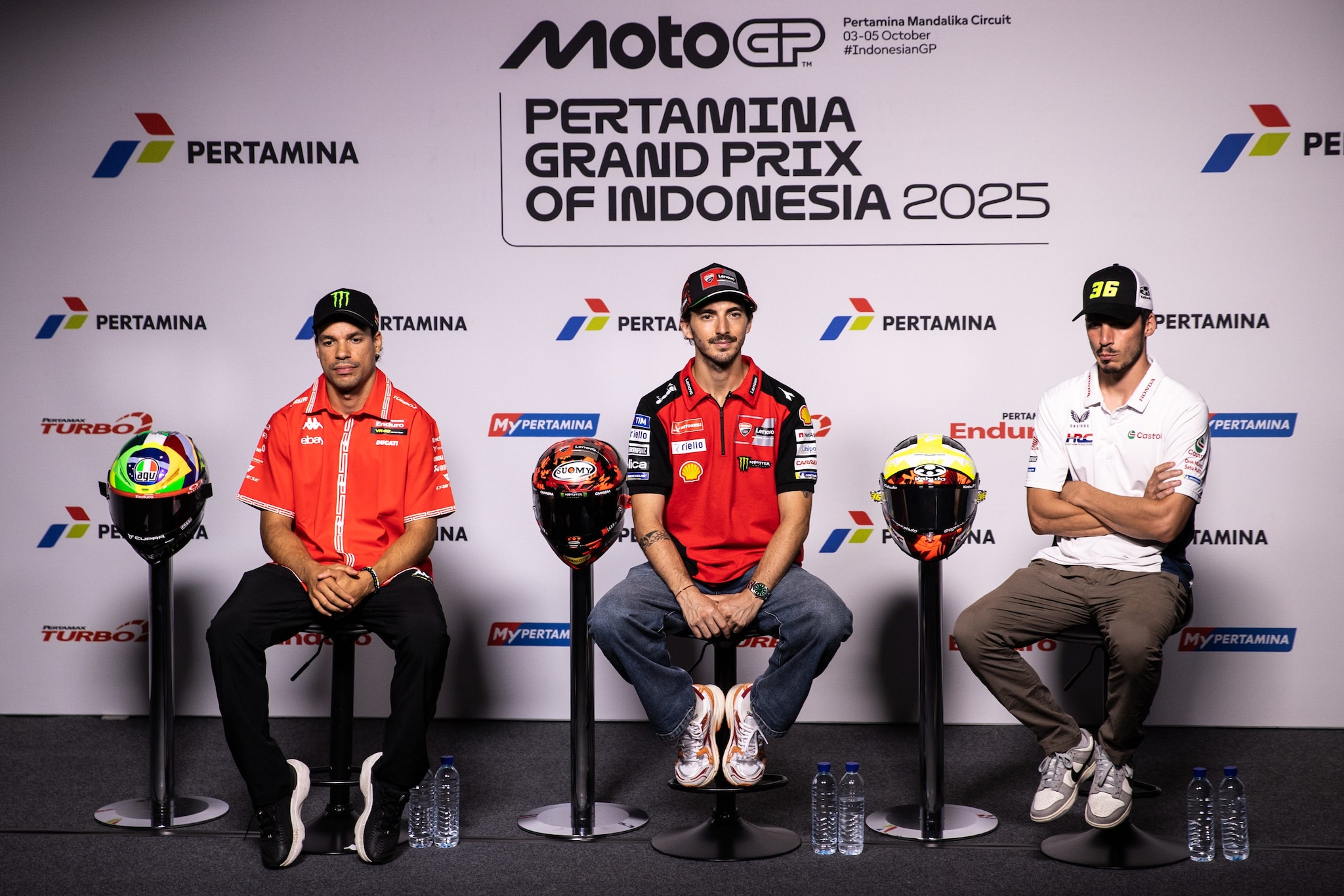 Bagnaia durante la conferenza stampa in Indonesia.