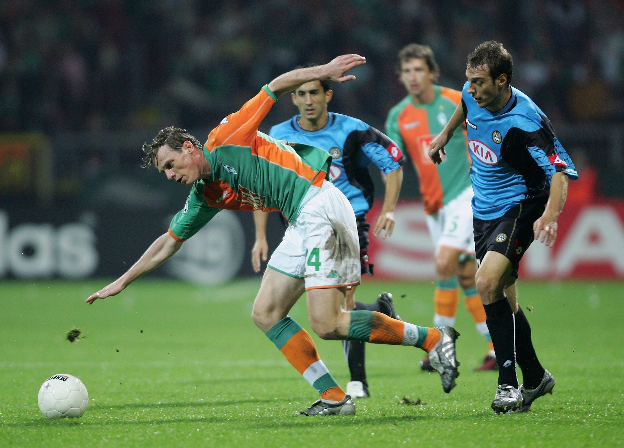 Con l’Udinese Damiano Zenoni ha disputato 8 partite nella Champions League 2005–2006.
