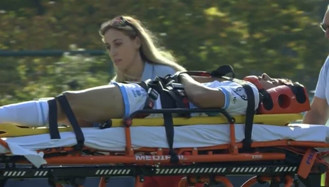 Andrea Contadini immobilizzato e portato via in barella: brutto infortunio in San Marino-Cipro