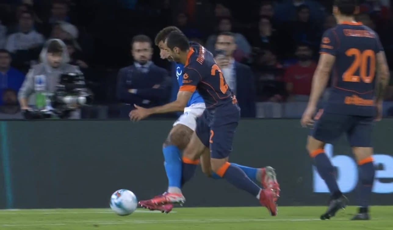 Il tocco di Mkhitaryan su Di Lorenzo