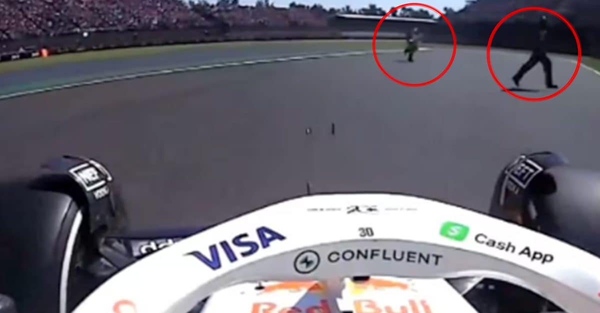 Liam Lawson rischia di investire due commissari nel GP Messico: "Stiamo scherzando? Potevo ucciderli"