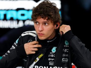 antonelli-singapore-gran-premio-mercedes-1-300x225.jpg