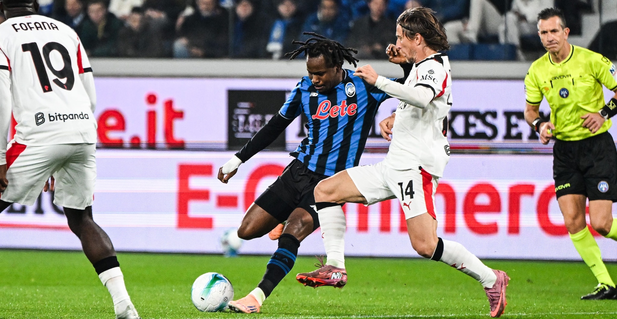 Il Milan non passa in casa dell'Atalanta, è solo 1-1: Ricci illude Allegri, Lookman lascia Juric imbattuto