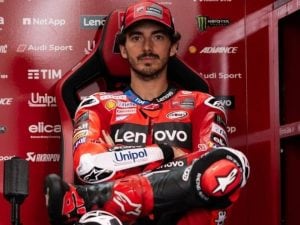 Bagnaia sbotta in conferenza a Phillip Island, una domanda su Ducati lo infastidisce: &#8220;Mi sono stufato&#8221;
