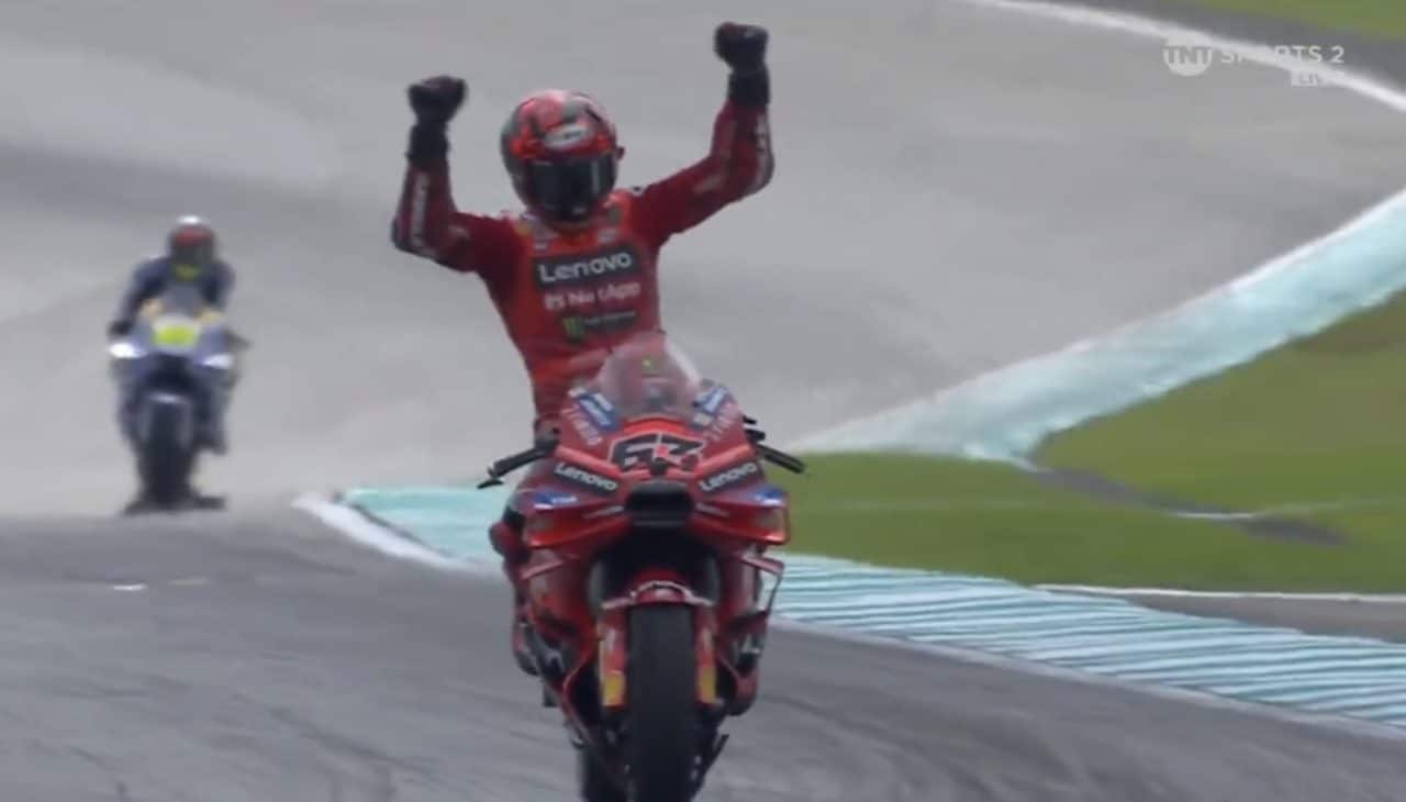 Bagnaia domina nella Sprint Race, trionfo a Sepang con Ducati: "Forse abbiamo capito la direzione"