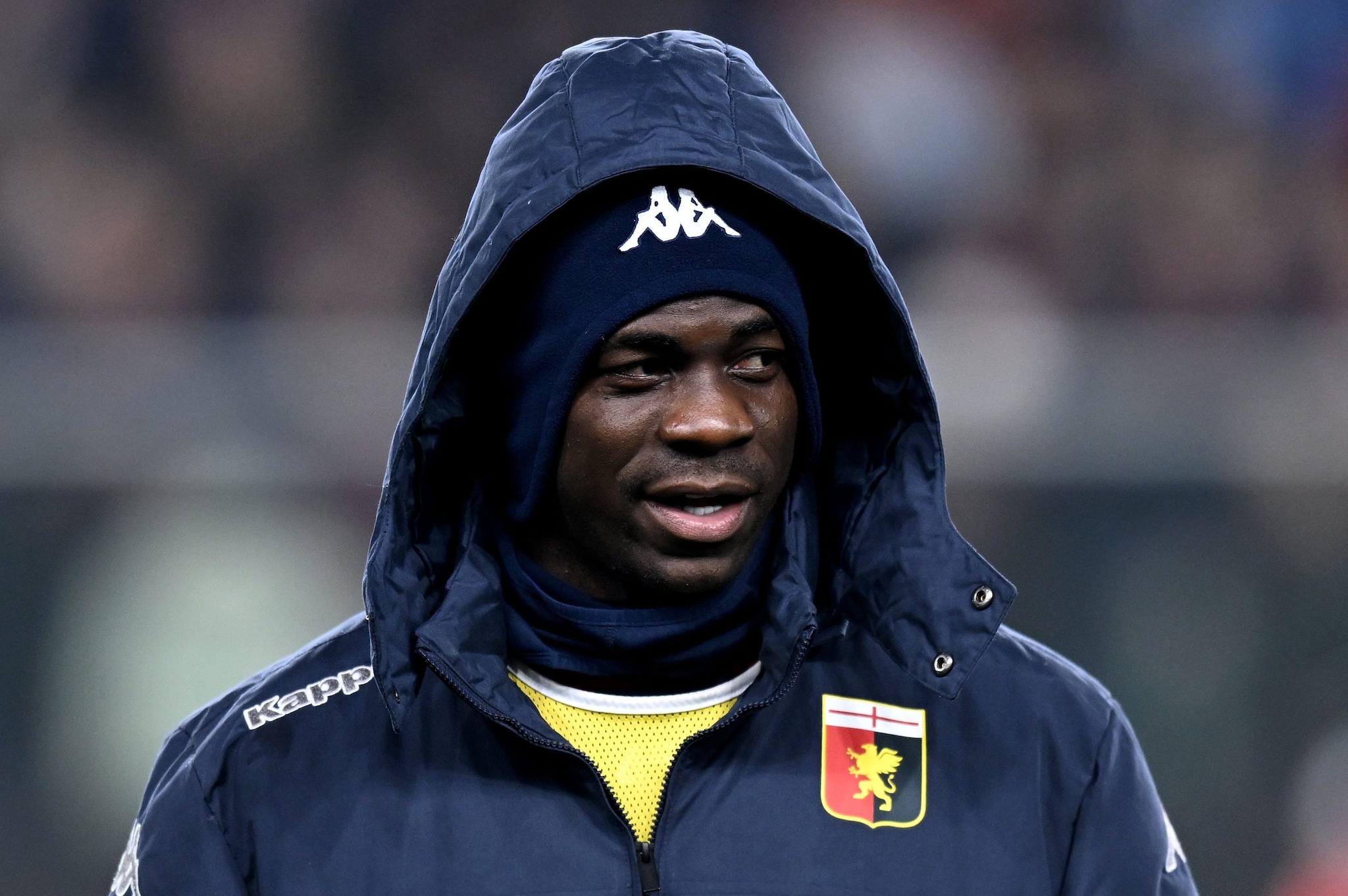 Mario Balotelli con la tuta del del Genoa: ha giocato pochissimo