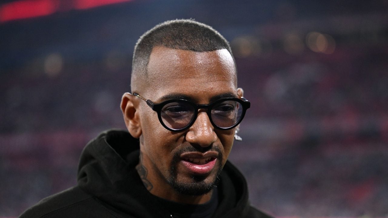 La protesta dei tifosi del Bayern Monaco ferma il ritorno di Boateng: "No alla violenza misogina"