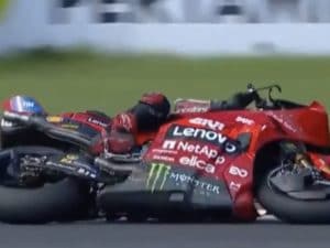 caduta-bagnaia-indonesia-300x225.jpg