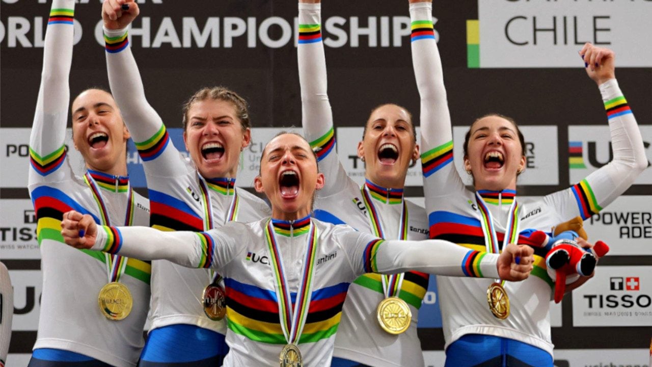 Fenomenale Italia, medaglia d'oro ai Mondiali di ciclismo col quartetto azzurro femminile