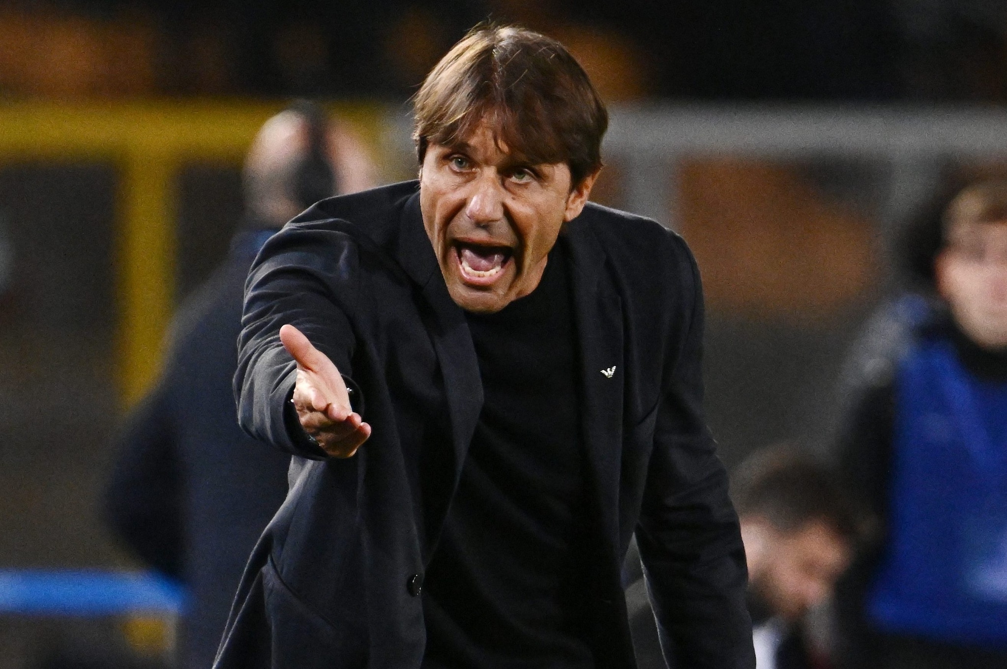 Antonio Conte durante Lecce–Napoli, finita 1–0 per gli azzurri