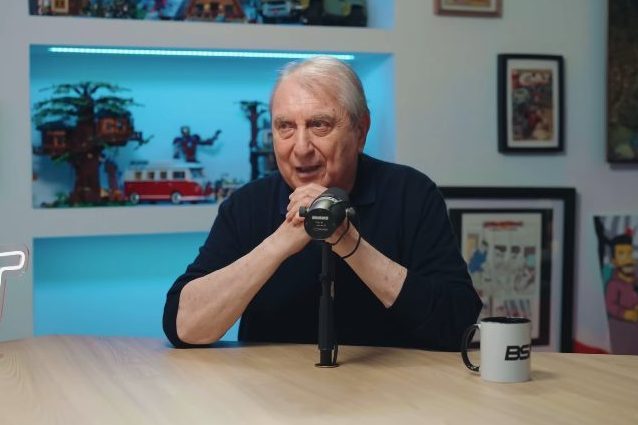 Claudio Costa, oggi 84enne, durante la chiacchierata nel podcast di Gianluca Gazzoli