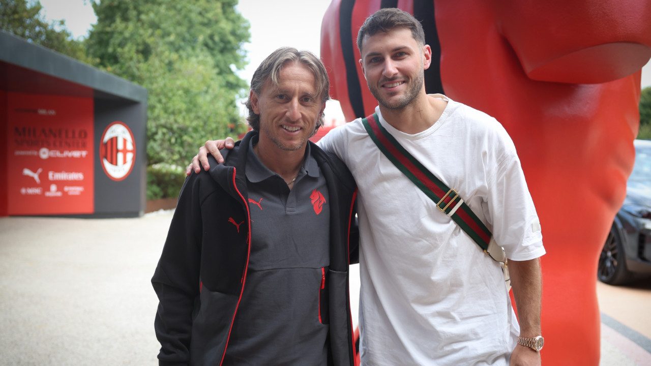Santi Gimenez: "Nello spogliatoio abbiamo trovato tutti un nuovo iPhone. Era il regalo di Modric"