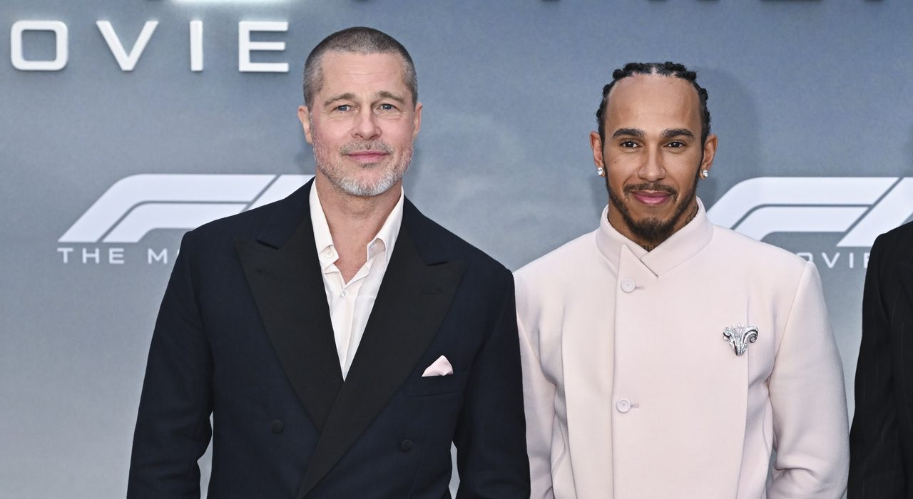 Momento di gelo tra Hamilton e Brad Pitt prima del film sulla Formula 1: "Non l'ha presa bene"