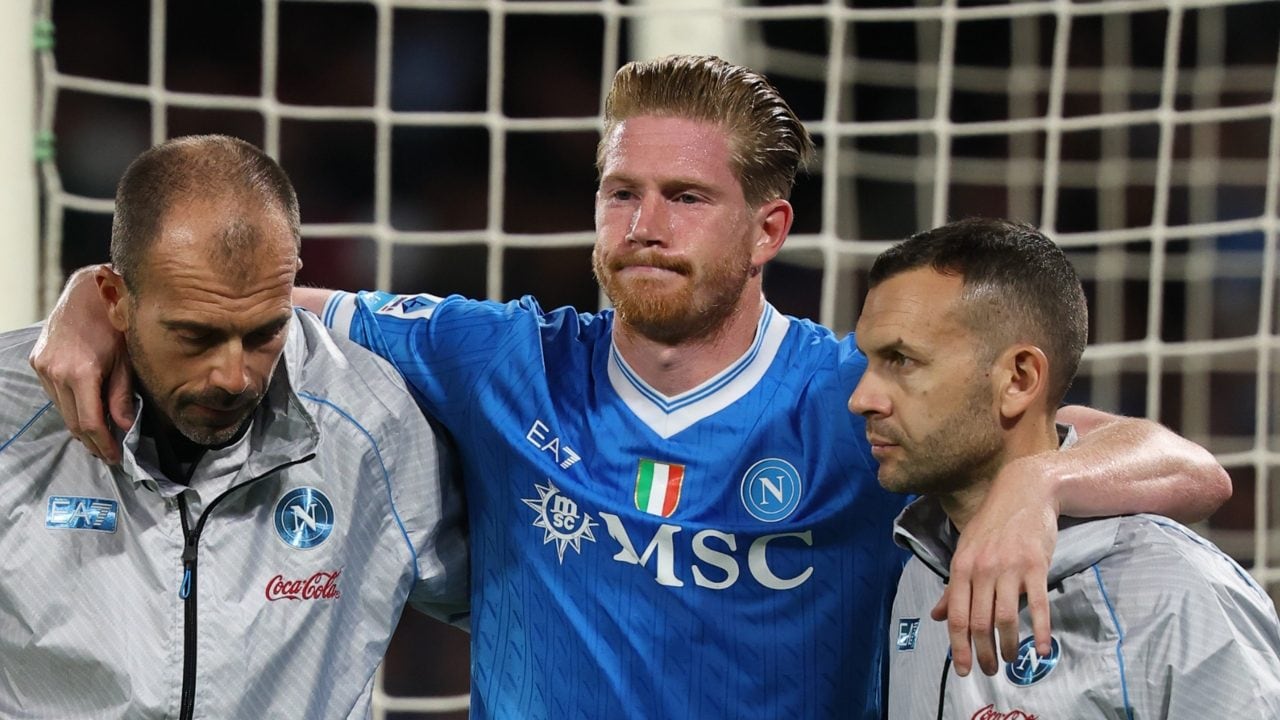 De Bruyne fuori 3 mesi, il bollettino sull'infortunio è una batosta per il Napoli: quando torna
