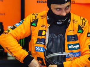 kit-raffreddamento-tubi-f1-gp-singapore-300x225.jpg