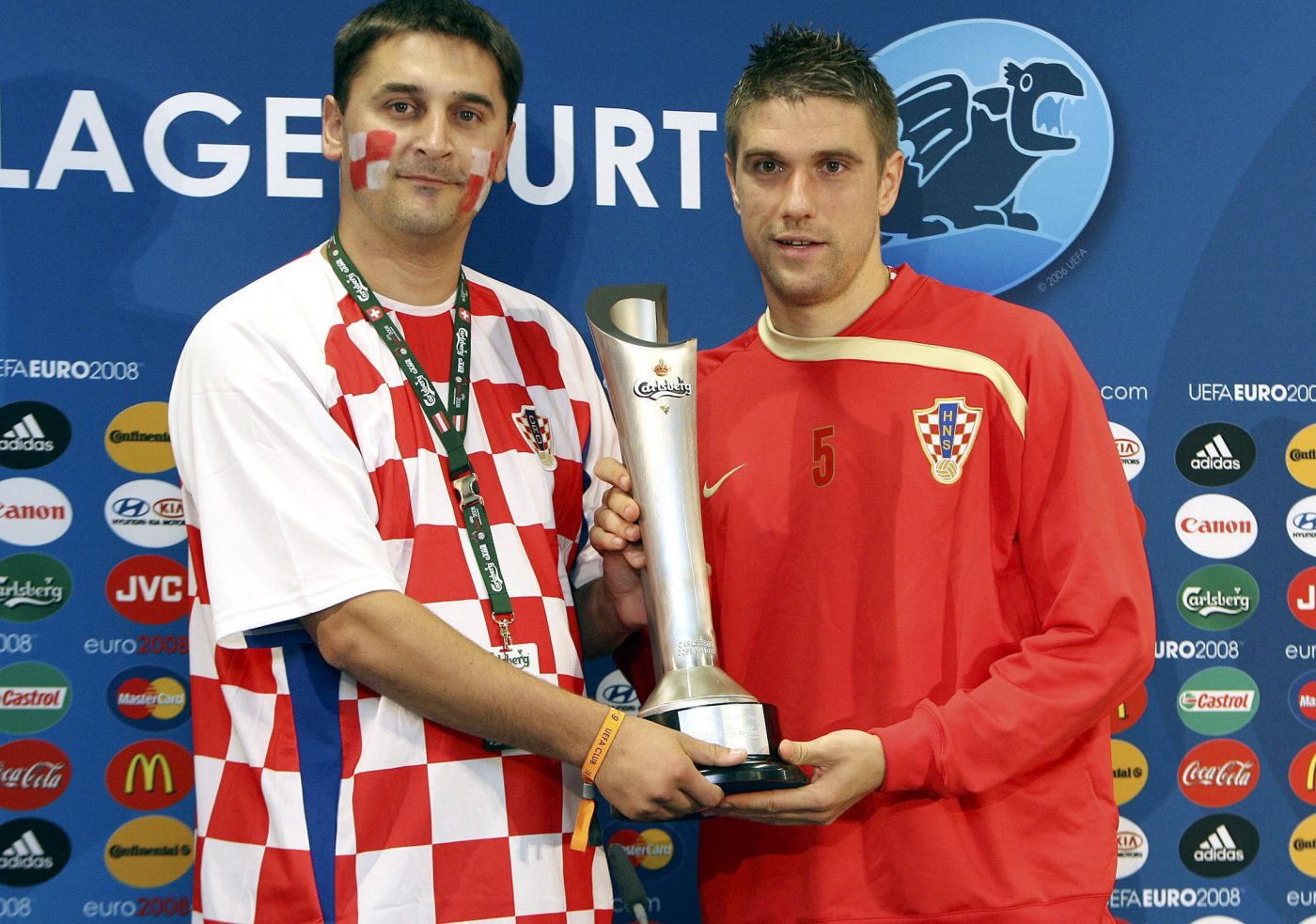 Klasnic riceve il premio MVP in Polonia–Croazia a Euro 2008