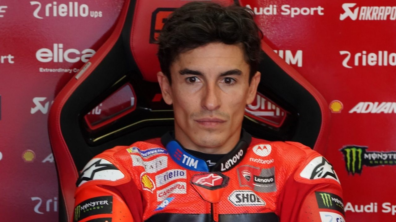 Marc Marquez non correrà più in MotoGP nel 2025: "Deve stare settimane col braccio immobilizzato"