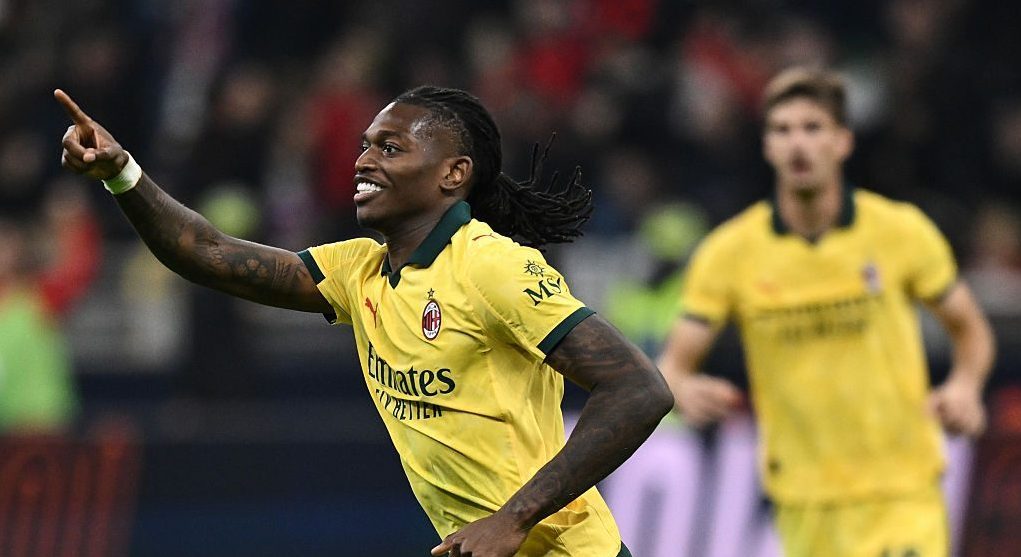 La doppietta di Leao porta il Milan in testa alla Serie A: Rafa ribalta la Fiorentina