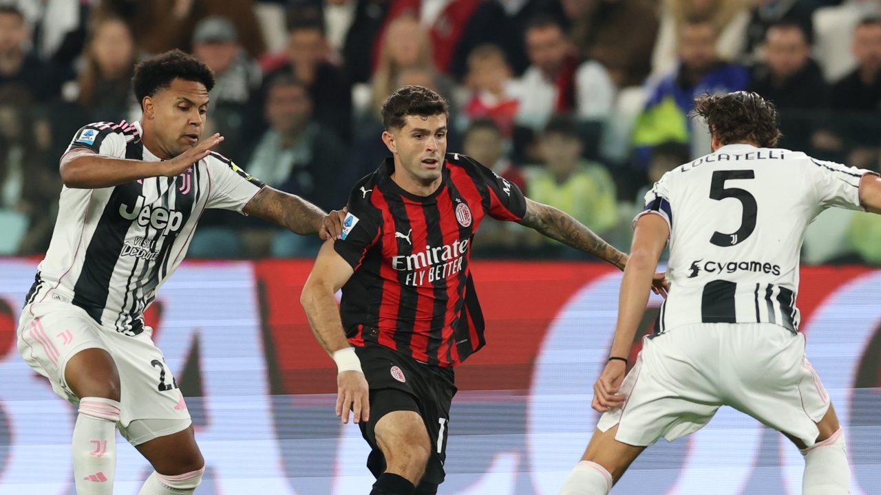 Pulisic si sbraccia con il centrocampo bianconero.