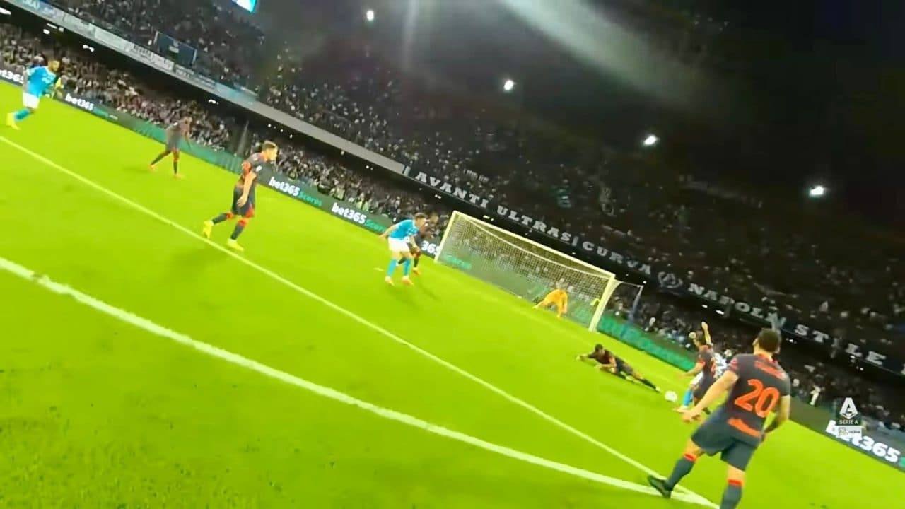 L’audio dell’arbitro Mariani sul rigore in Napoli-Inter: non vede niente, poi fa solo una domanda