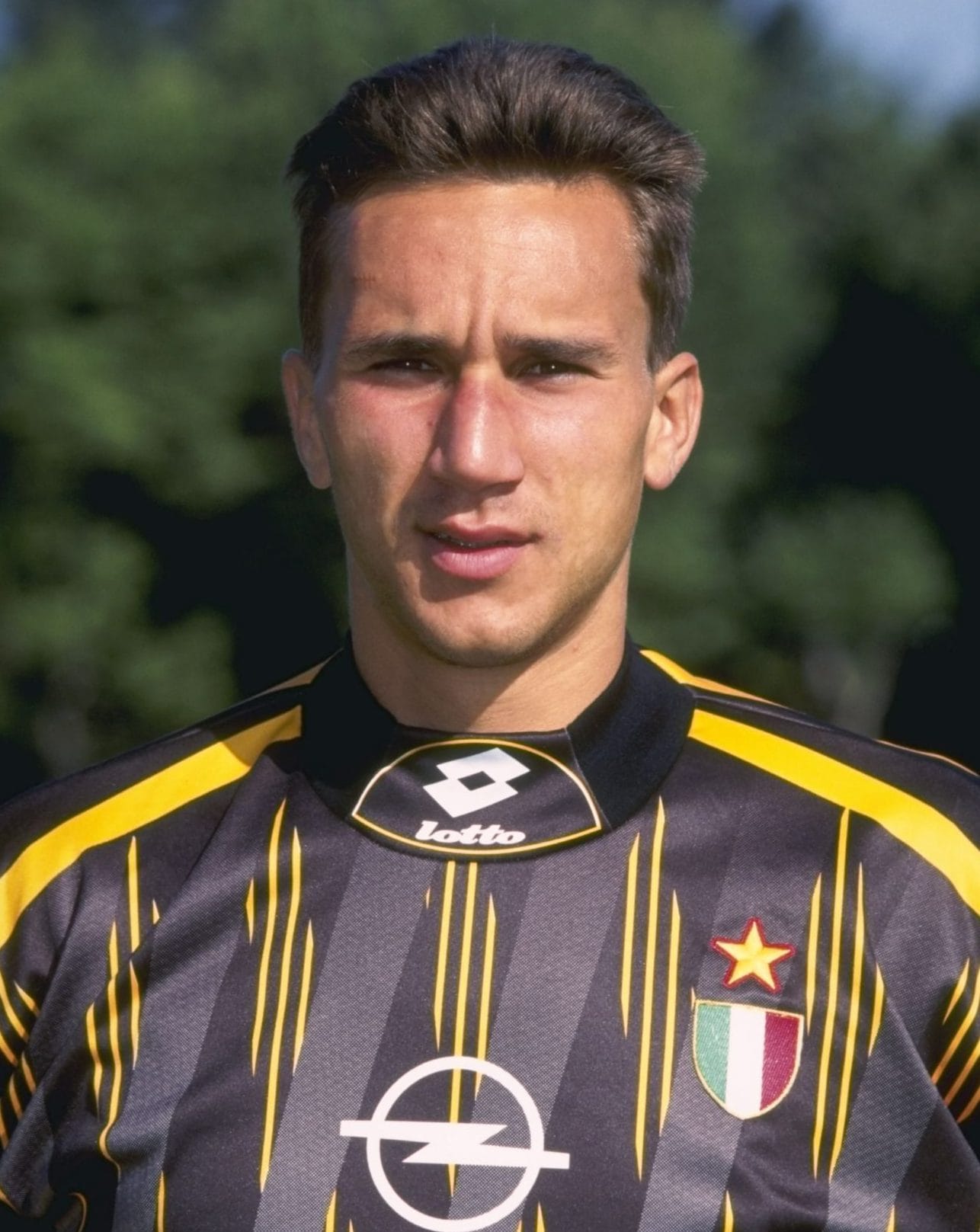 Angelo Pagotto con la maglia del Milan, era la stagione 1996/1997