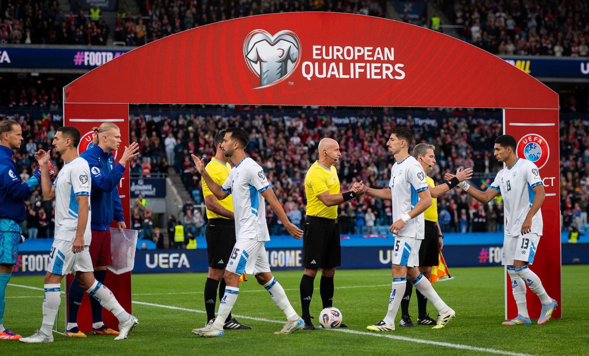 Perché Israele continua a giocare impunito nelle competizioni UEFA, mentre la Russia no