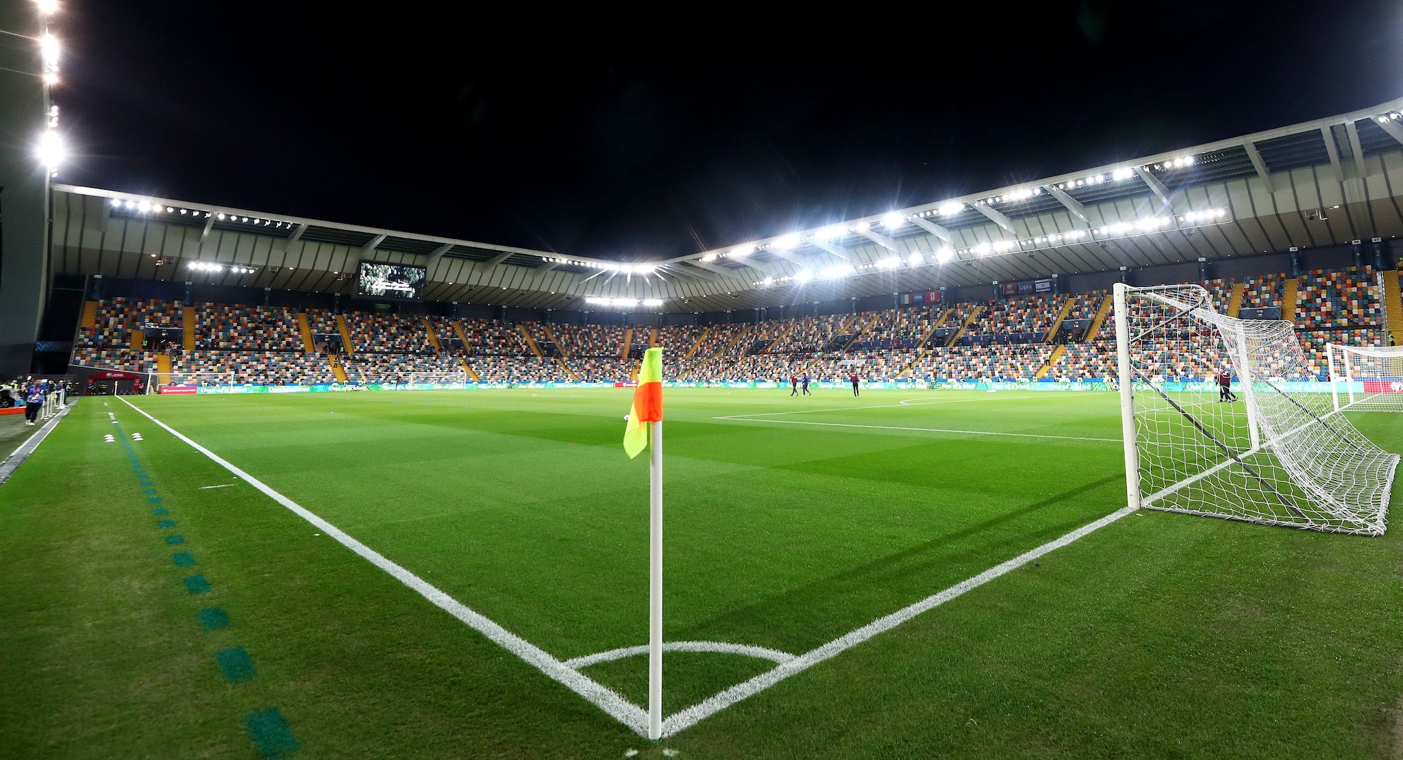 Perché c'è un minuto di silenzio prima di Italia-Israele: dolore per i tre Carabinieri morti