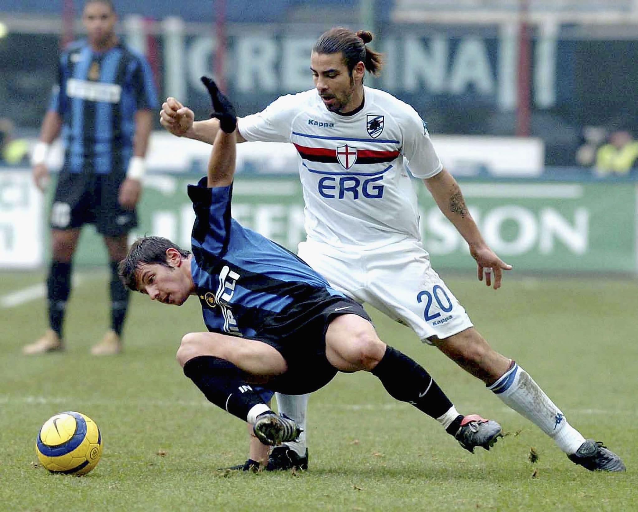 Rossini contro l’Inter con la maglia della Sampdoria.