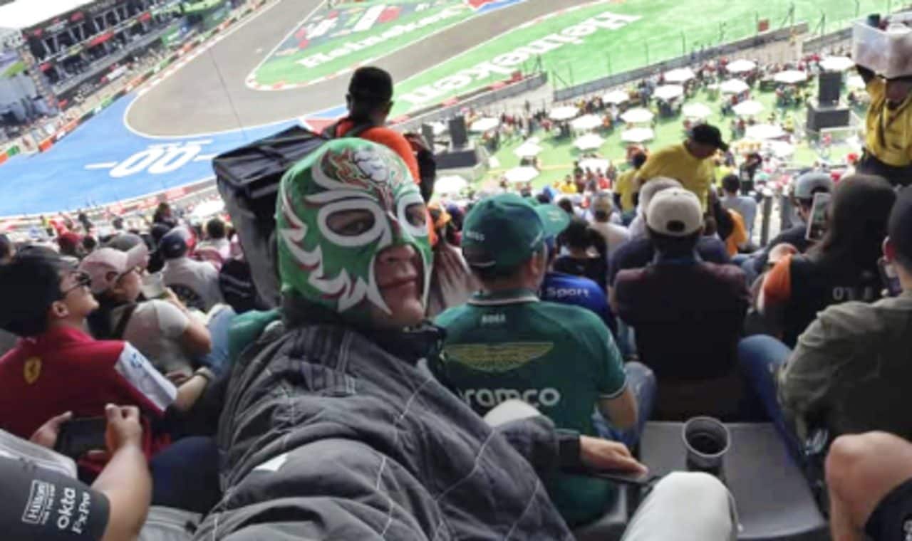 Russell si intrufola sugli spalti per il GP del Messico, è irriconoscibile: fermato dalla sicurezza