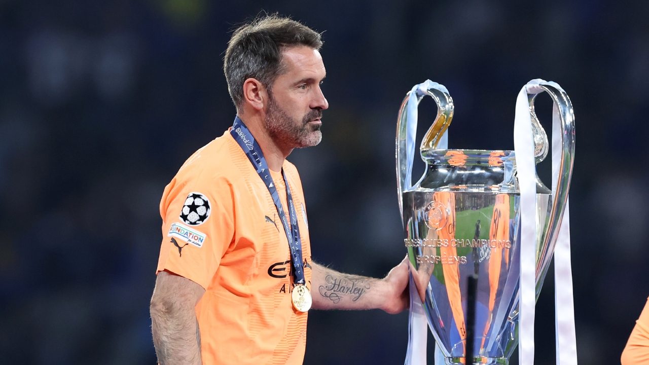 Scott Carson si ritira dal calcio: ha vinto 14 trofei giocando solamente quattro partite