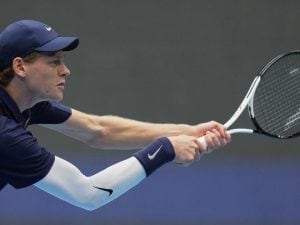 Sinner-Djokovic oggi in semifinale al Six Kings Slam, orario e dove vederla in TV e streaming