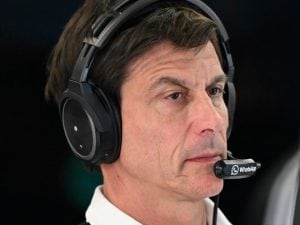 toto-wolff-verstappen-chance-mondiale-f1-300x225.jpg