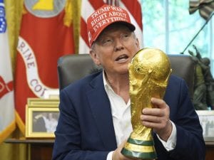 Trump minaccia di cambiare le sedi dei Mondiali e delle Olimpiadi: cosa potrebbe succedere