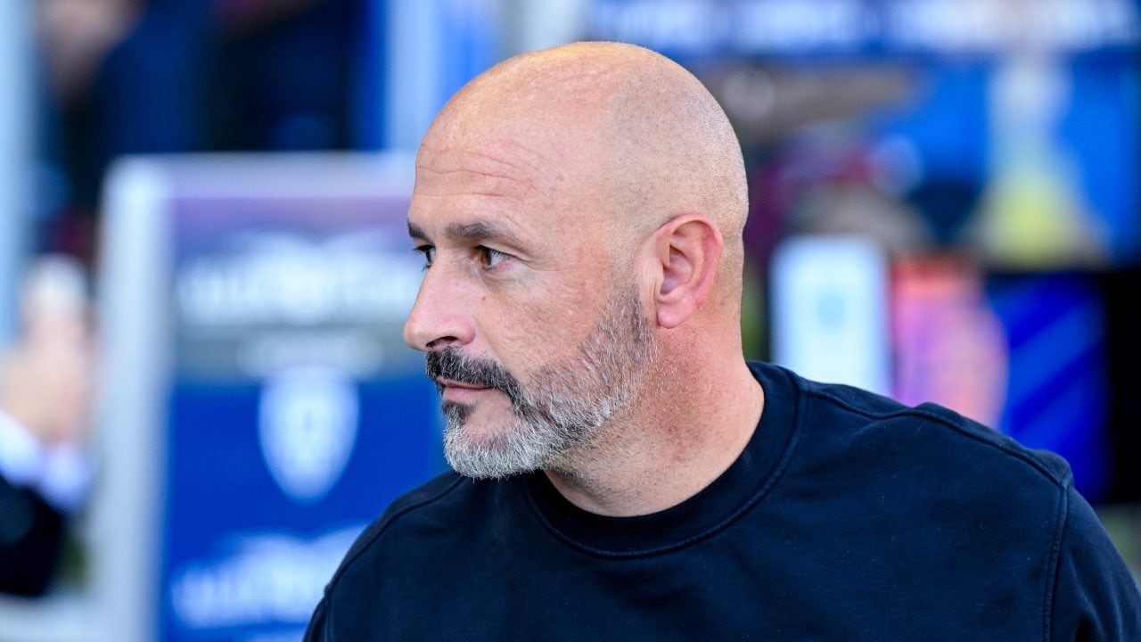 Vincenzo Italiano ricoverato in ospedale, l'allenatore del Bologna ha la polmonite