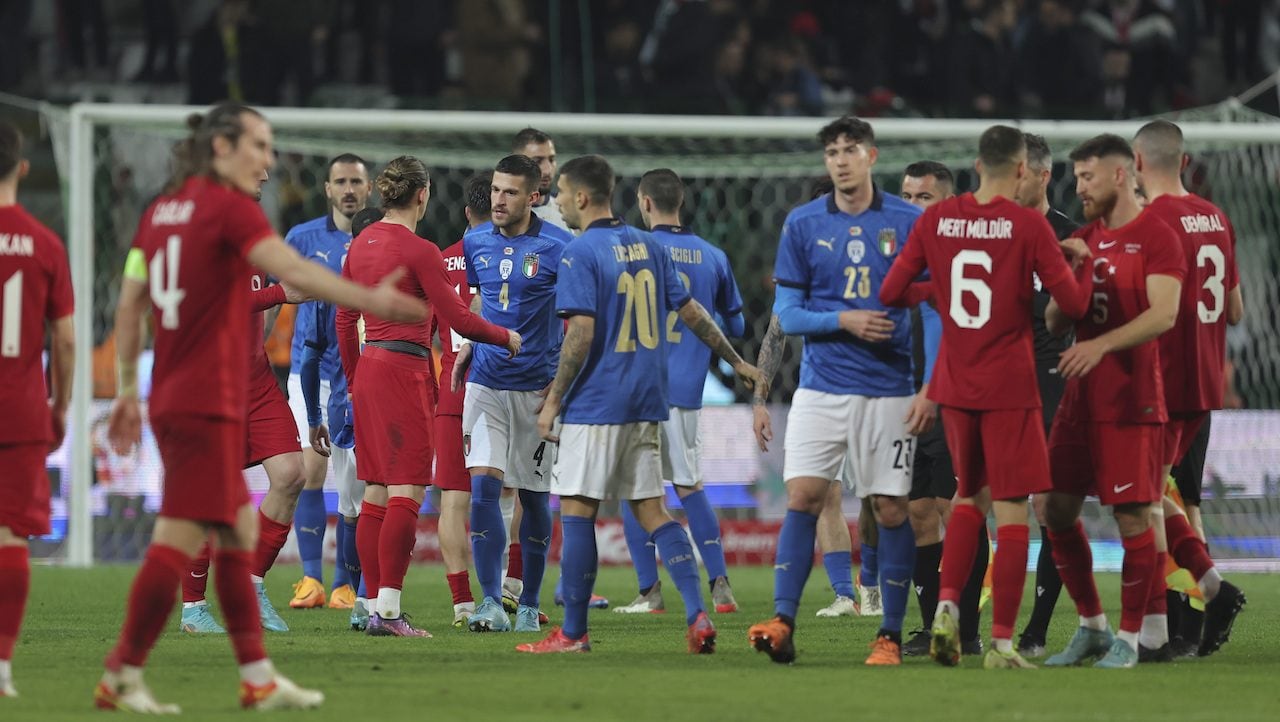 L’esultanza sobria degli azzurri dopo la vittoria inutile sulla Turchia