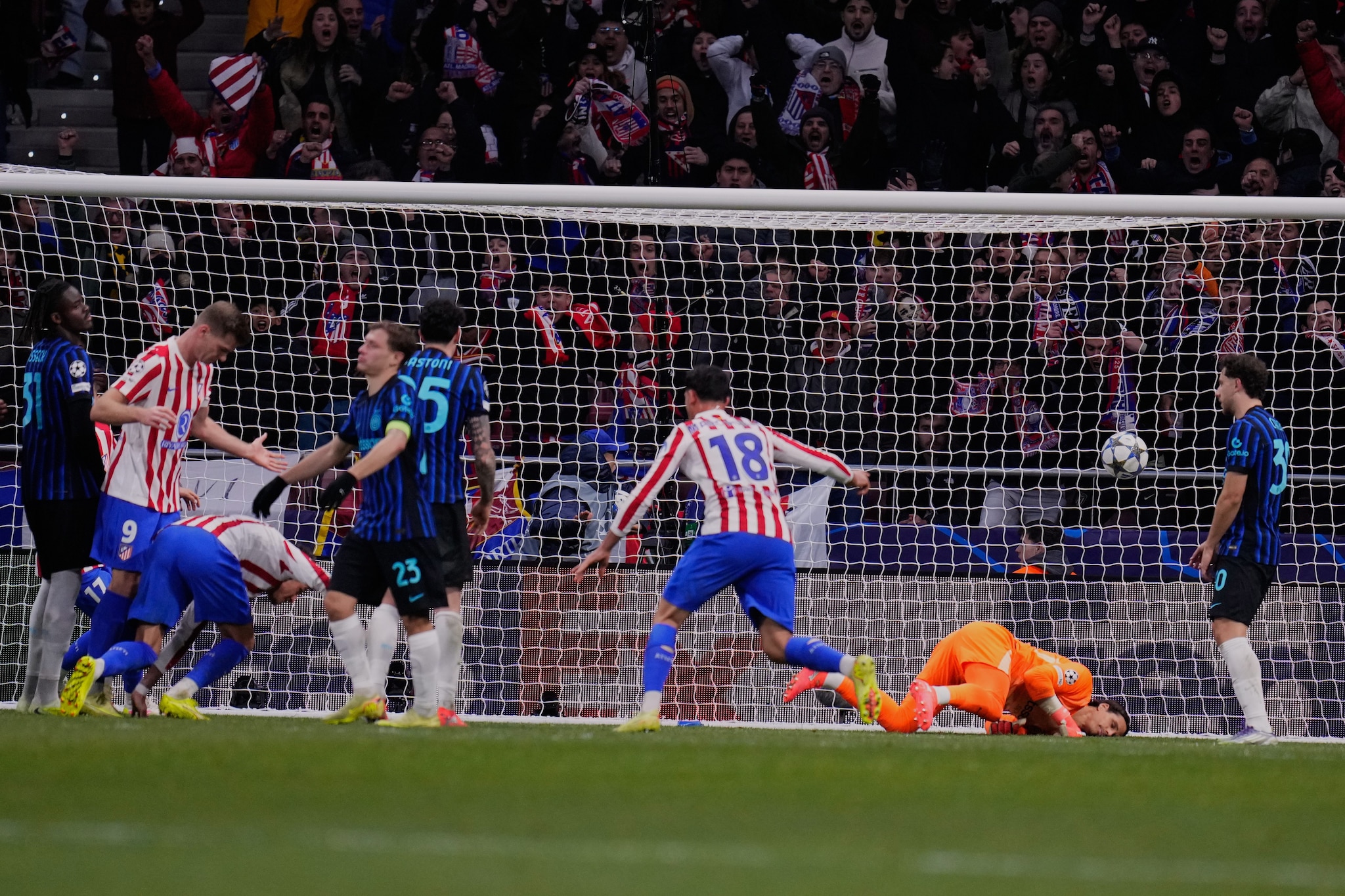 Il gol di Gimenez al 93’ ha deciso la partita tra Atletico Madrid e Inter.