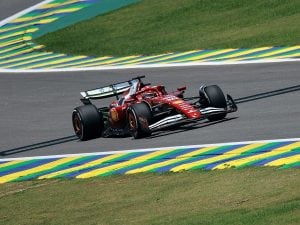 Formula-1-oggi-gara-GP-Brasile-Interlagos-diretta-live-TV8-vedere-aggiornamenti-tempo-reale-cosa-succede-news-Ferrari-risultati-classifiche-F1-2025-300x225.jpg