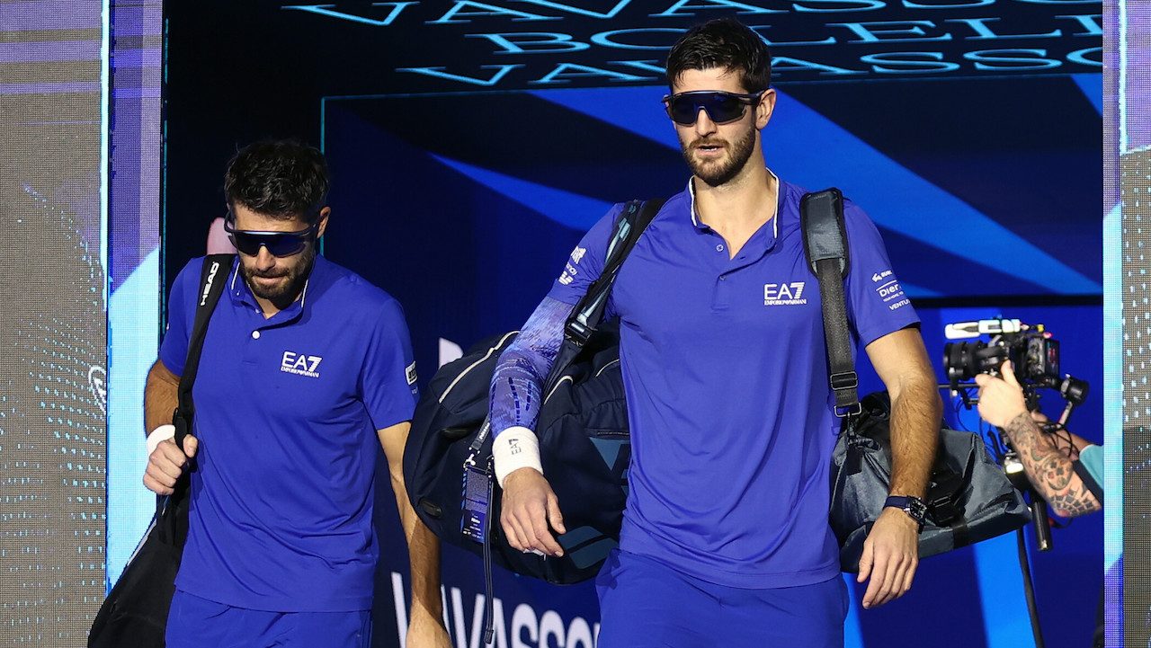 Perché Bolelli e Vavassori entrano in campo alle ATP Finals con gli occhiali da sole (al chiuso)