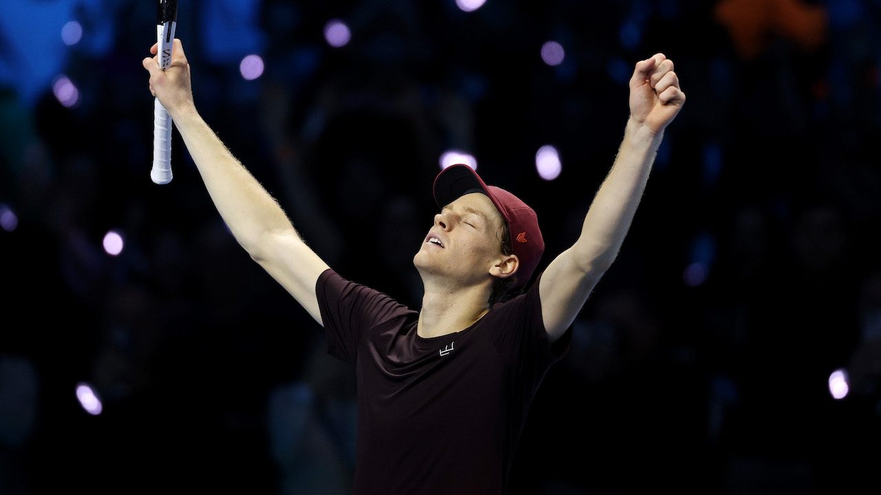 È Jannik Sinner il Re delle ATP Finals: Alcaraz si arrende dopo un'altra meravigliosa battaglia