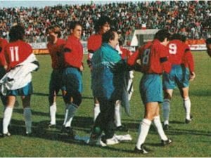 Italia-under-21-maglia-rossa-300x225.jpg