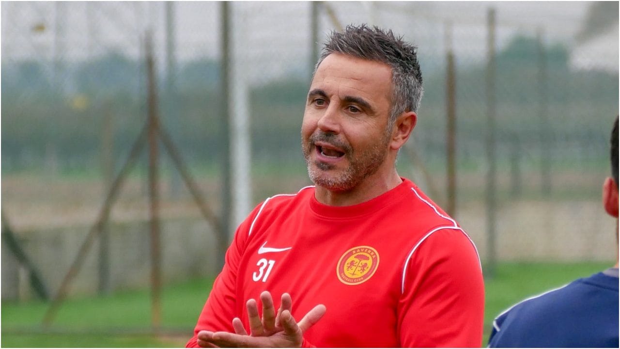 Marchionnni durante una seduta di allenamento al Ravenna.