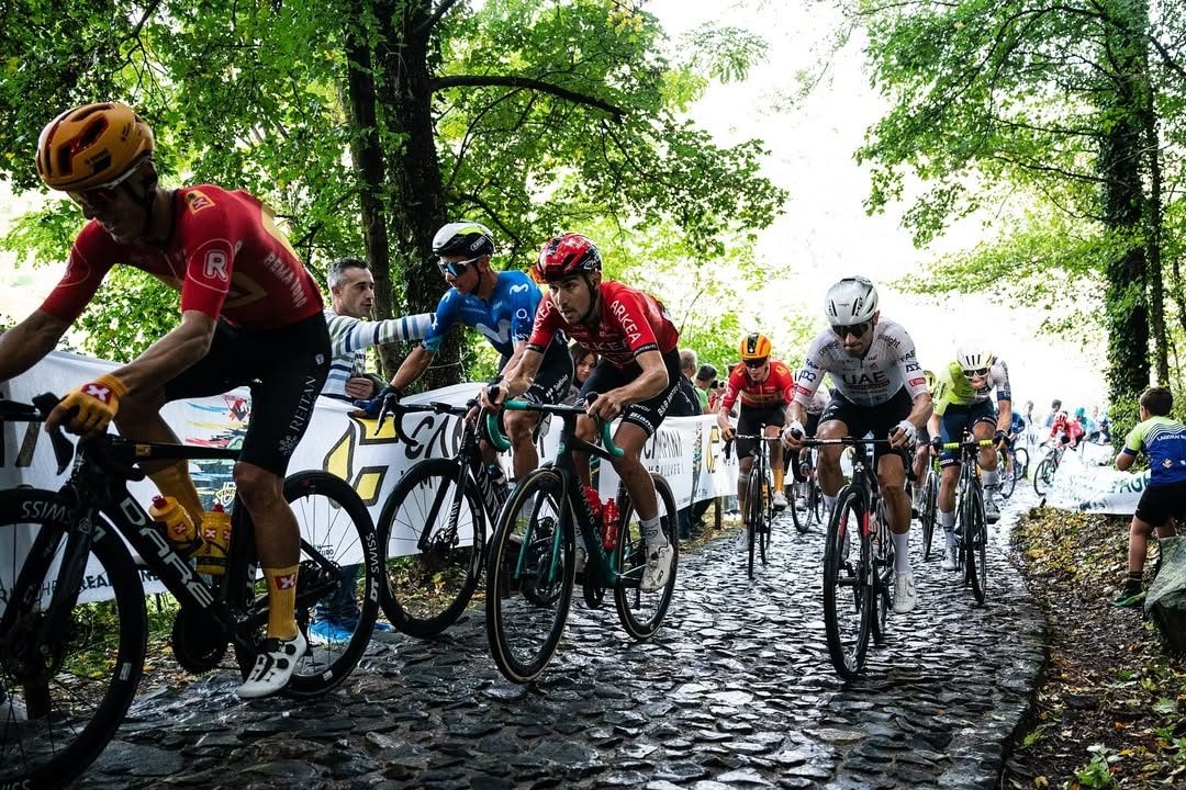 La bellezza della Veneto Classic, l’unica corsa al mondo a unire pavé con asfalto e sterrato