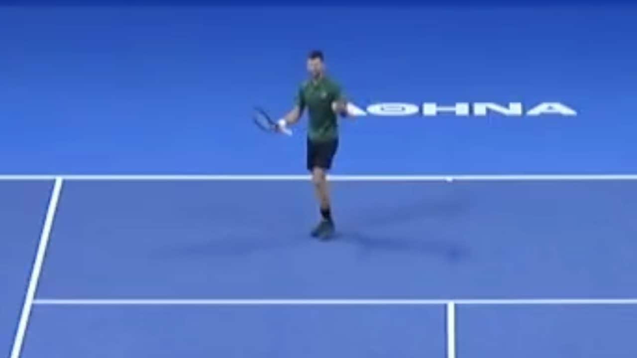 Djokovic stupisce anche sé stesso, il punto è eccezionale: spiega all'avversario cosa è successo