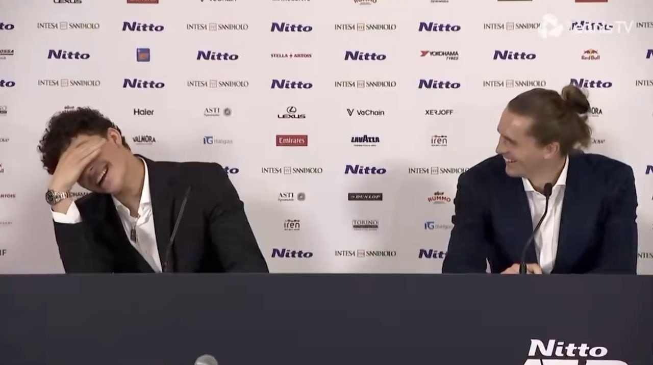 Zverev e Shelton in imbarazzo per la domanda su Sinner e Alcaraz: la risposta li fa sbellicare