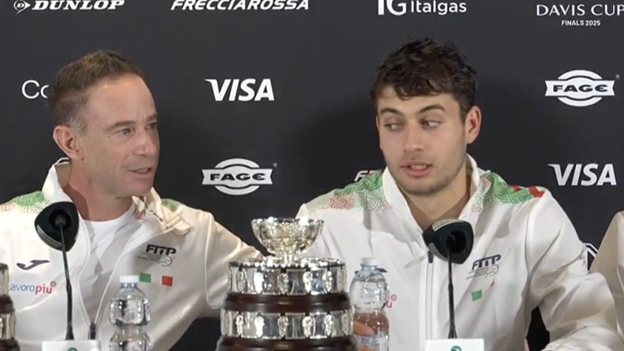 Cobolli in difficoltà, Volandri gli suggerisce una frase: sembra un aiuto, ma è una trappola