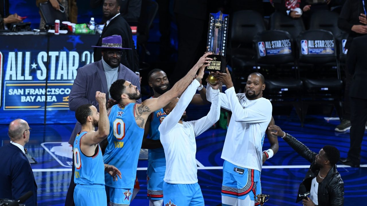 Svolta epocale dell'All Star Game della NBA: gli Stati Uniti sfideranno il Mondo, la nuova formula