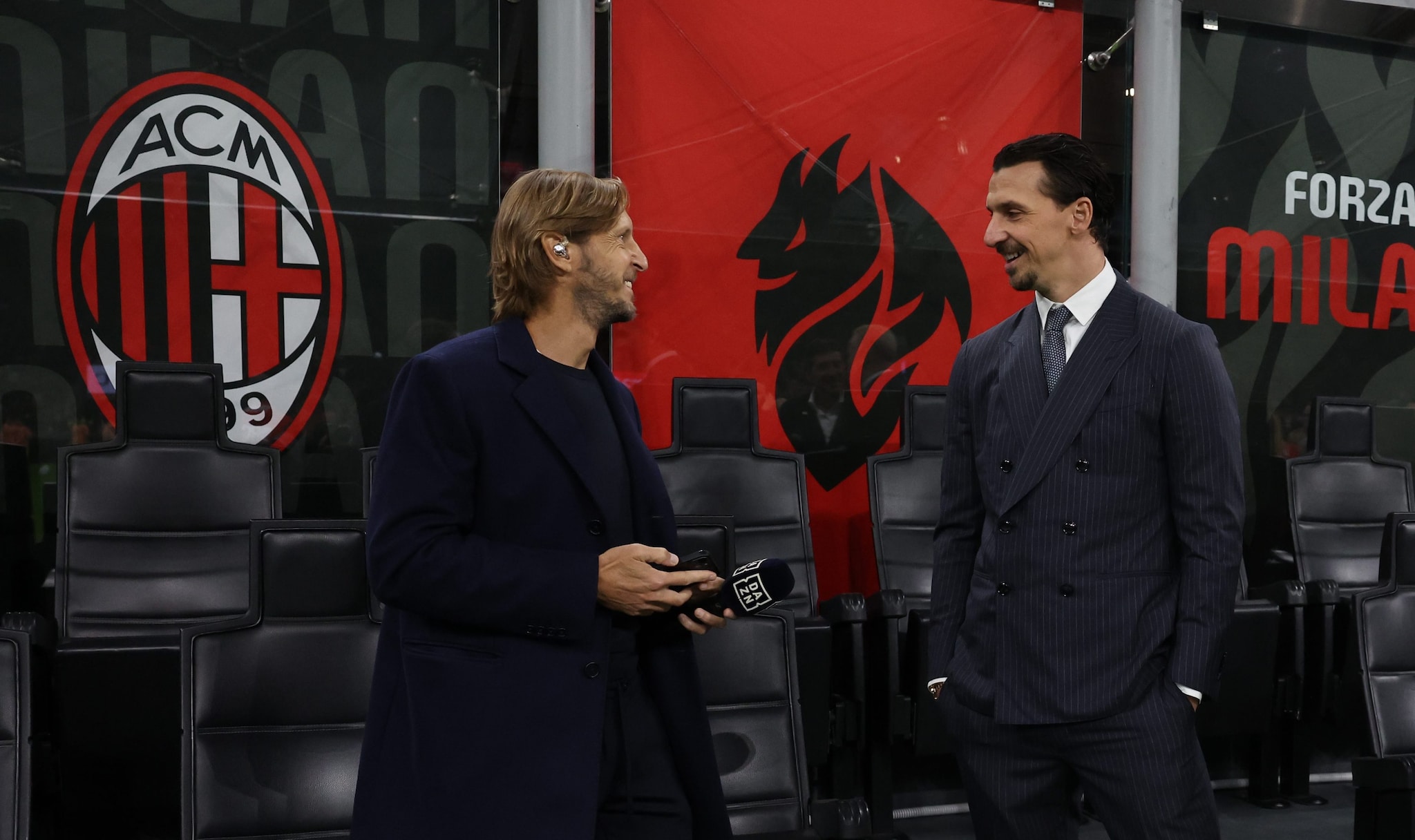 Ambrosini e Ibrahimovic a colloquio.