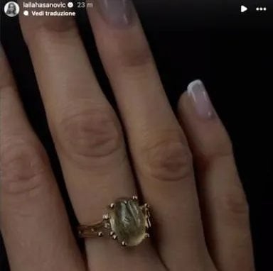 La foto dell’anello pubblicata da Laila Hasanovic questa settimana
