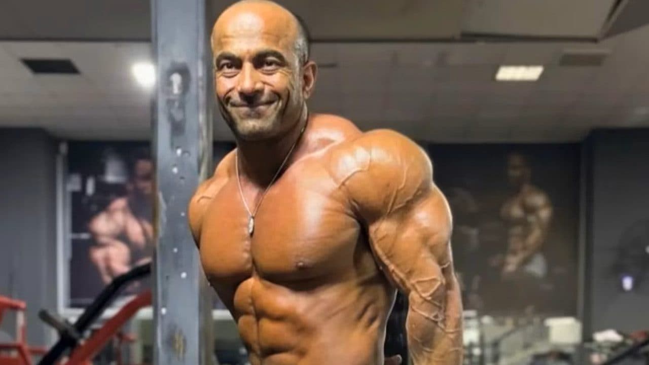 Nuova tragedia nel bodybuilding, muore a soli 30 anni il campione iraniano Azizi: fatale un infarto